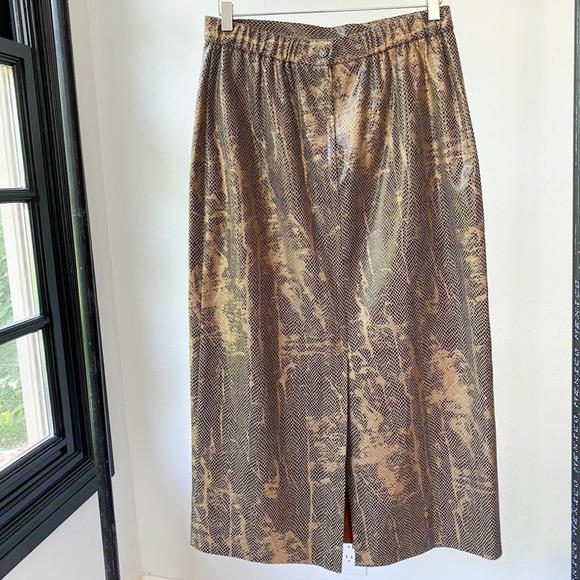 VINTAGE Women's Gold/Tan Metallic Snakeskin High Rise Midi Straight Skirt sz 10 - Picture 2 of 7